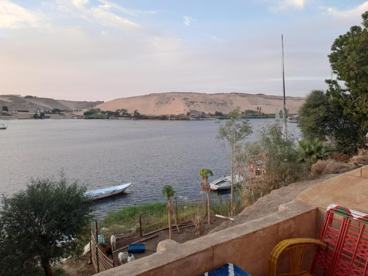 Queen House Aswan Exterior foto