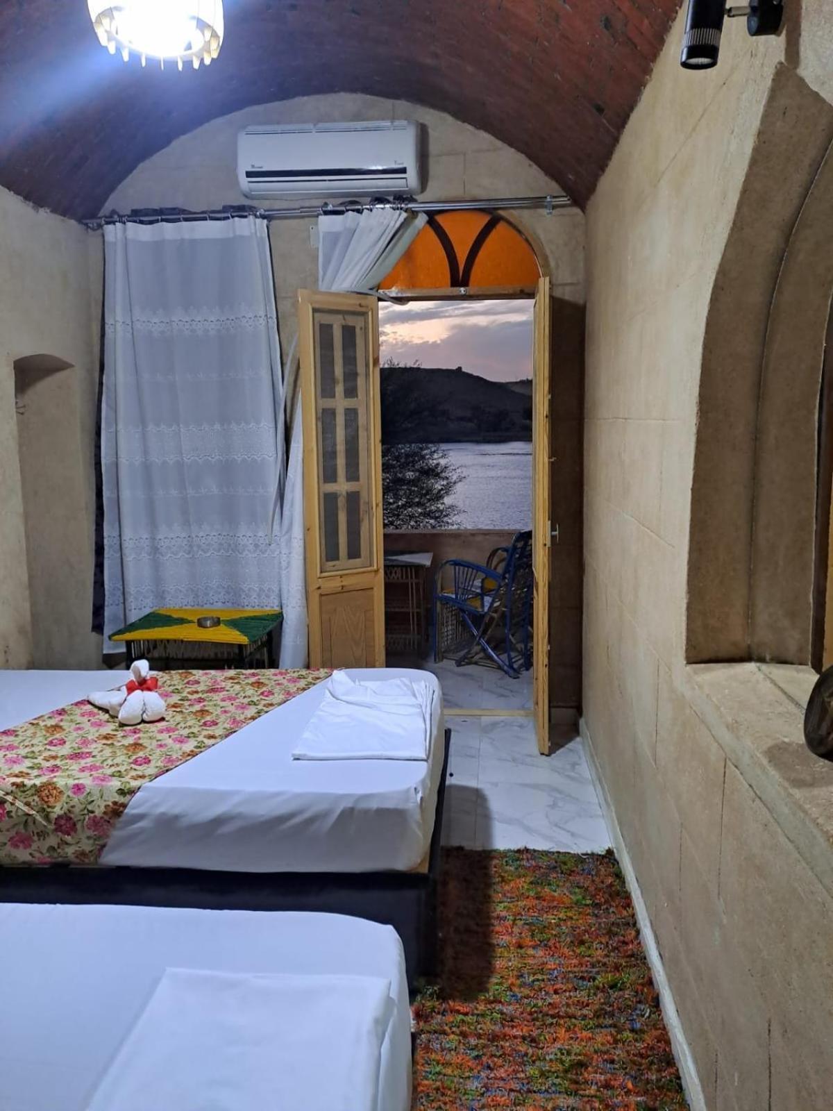 Queen House Aswan Exterior foto