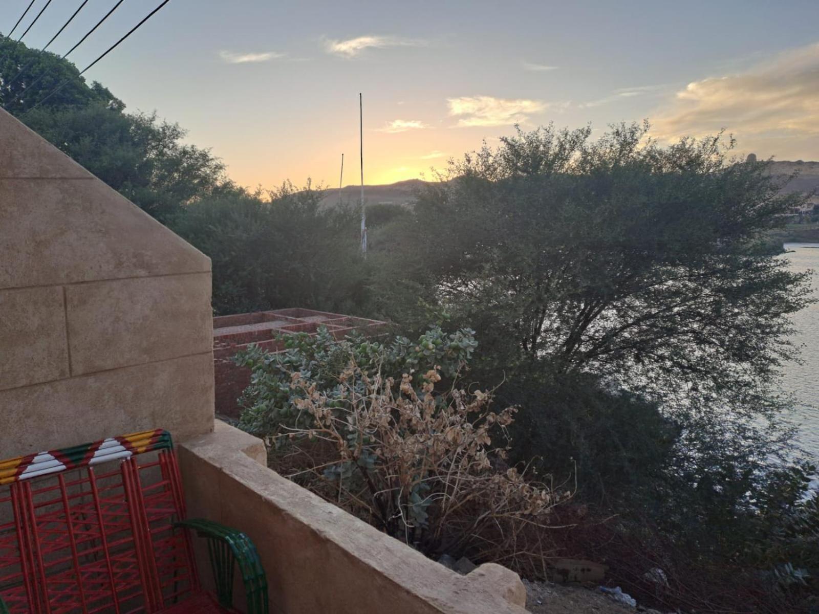 Queen House Aswan Exterior foto